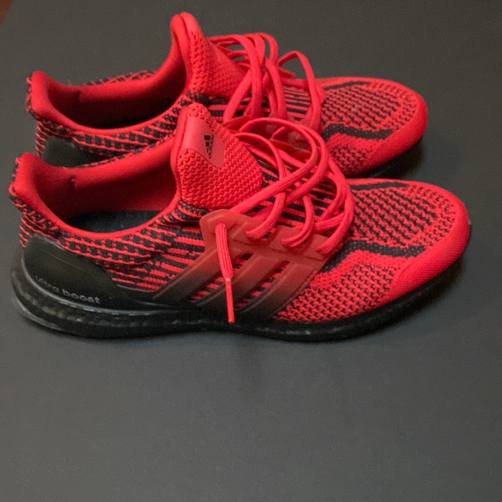 Ultraboost 5.0 dna “scarlet black”